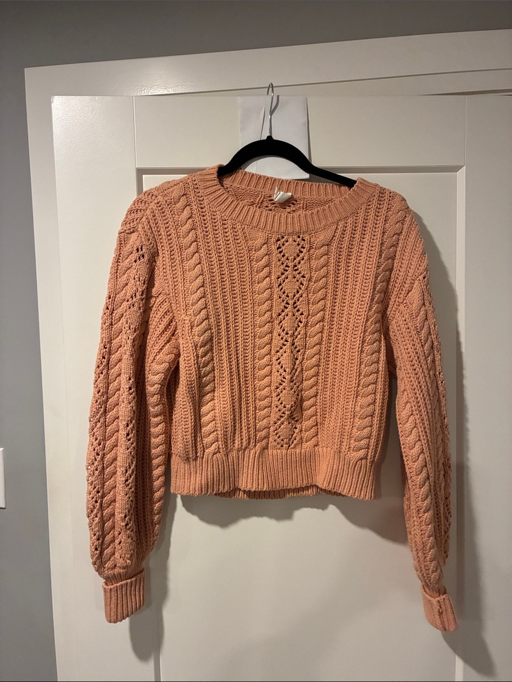 Kivari sweater - like new!